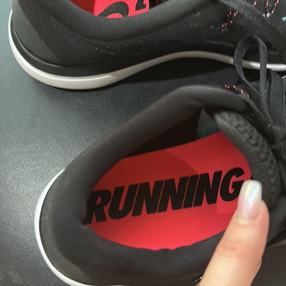 Women’s Nike Flex Running Shoes - Picture 3 of 8